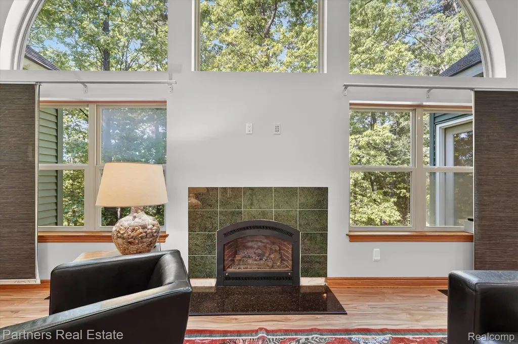 4053 Rolling Acres Drive Hartland Township MI 48353