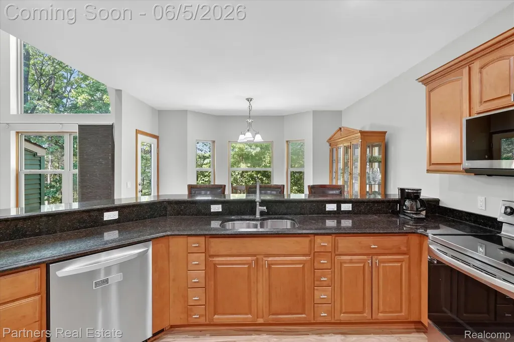 4053 Rolling Acres Drive Hartland Township MI 48353