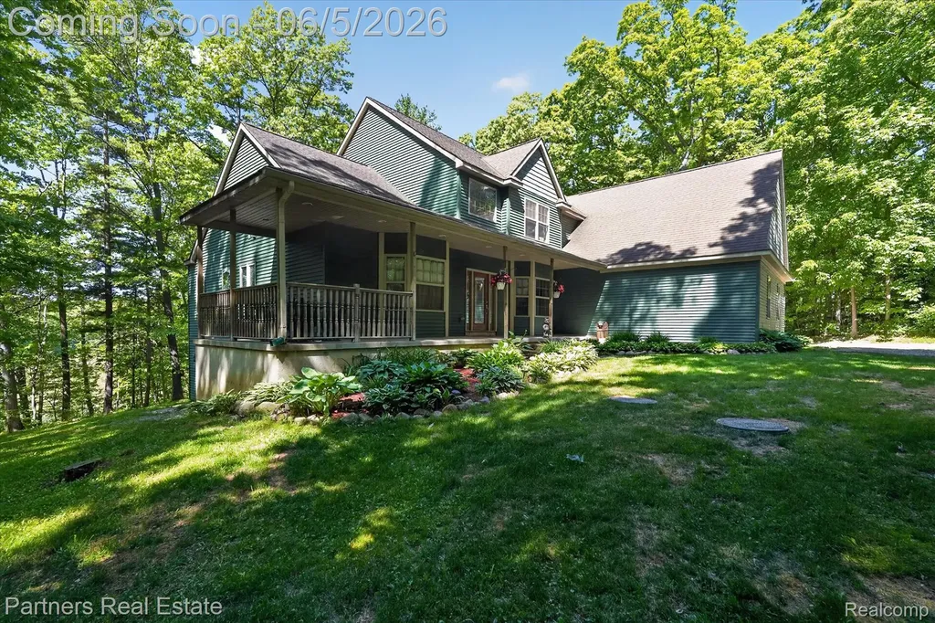 4053 Rolling Acres Drive Hartland Township MI 48353