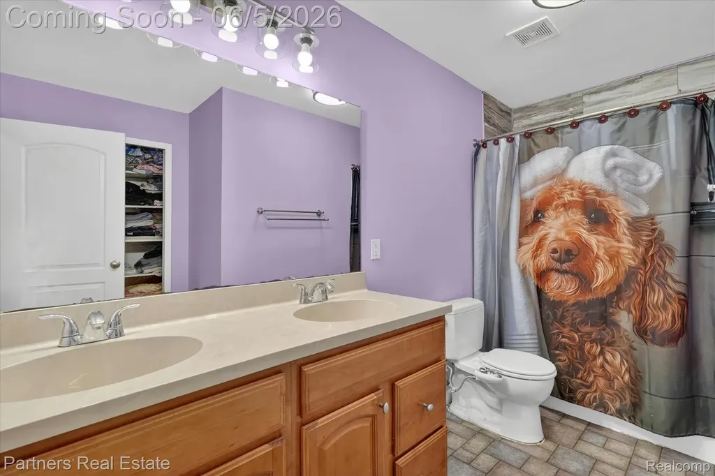 4053 Rolling Acres Drive Hartland Township MI 48353