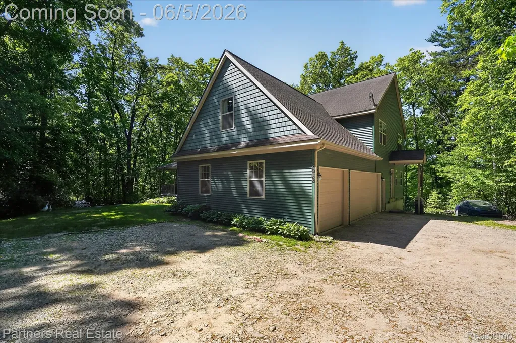 4053 Rolling Acres Drive Hartland Township MI 48353
