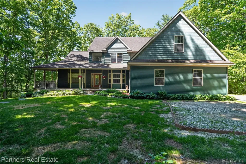 4053 Rolling Acres Drive Hartland Township MI 48353