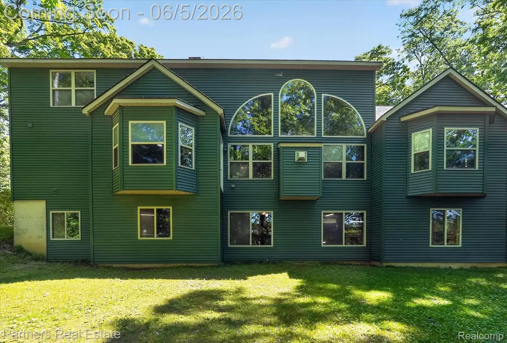 4053 Rolling Acres Drive Hartland Township MI 48353