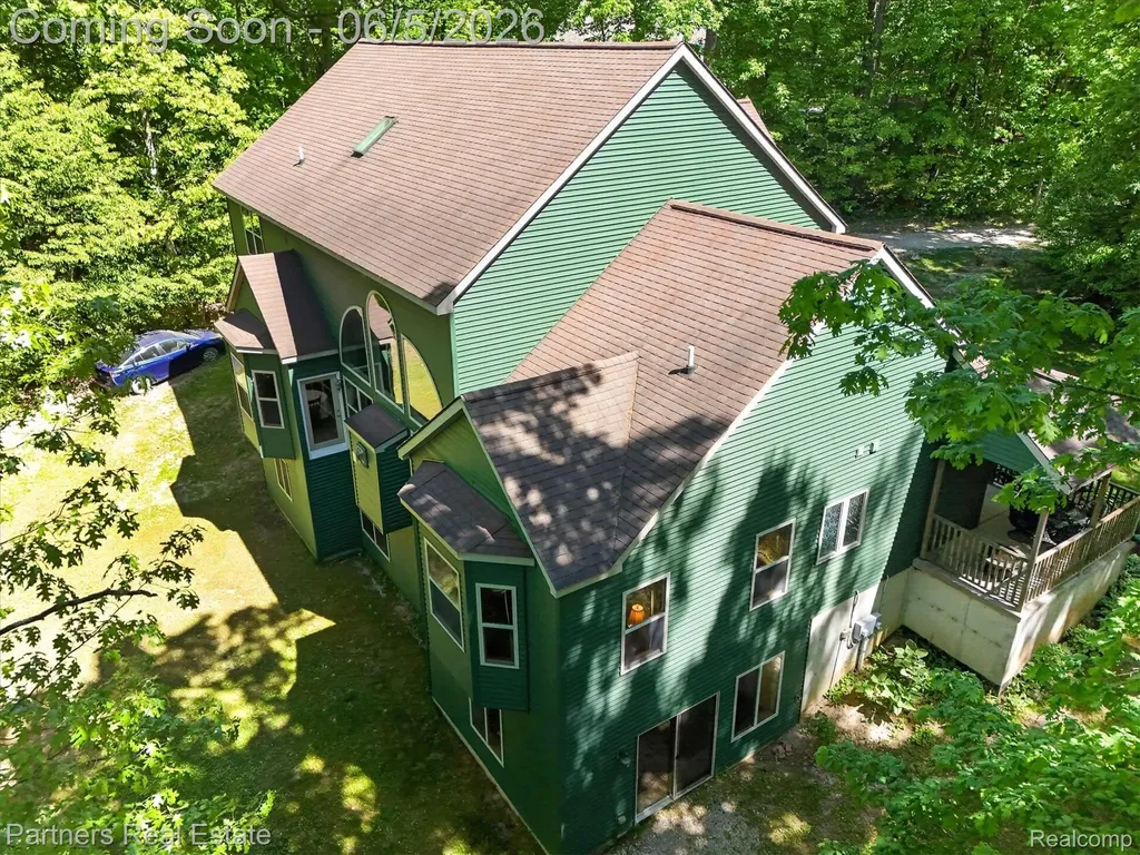 4053 Rolling Acres Drive Hartland Township MI 48353