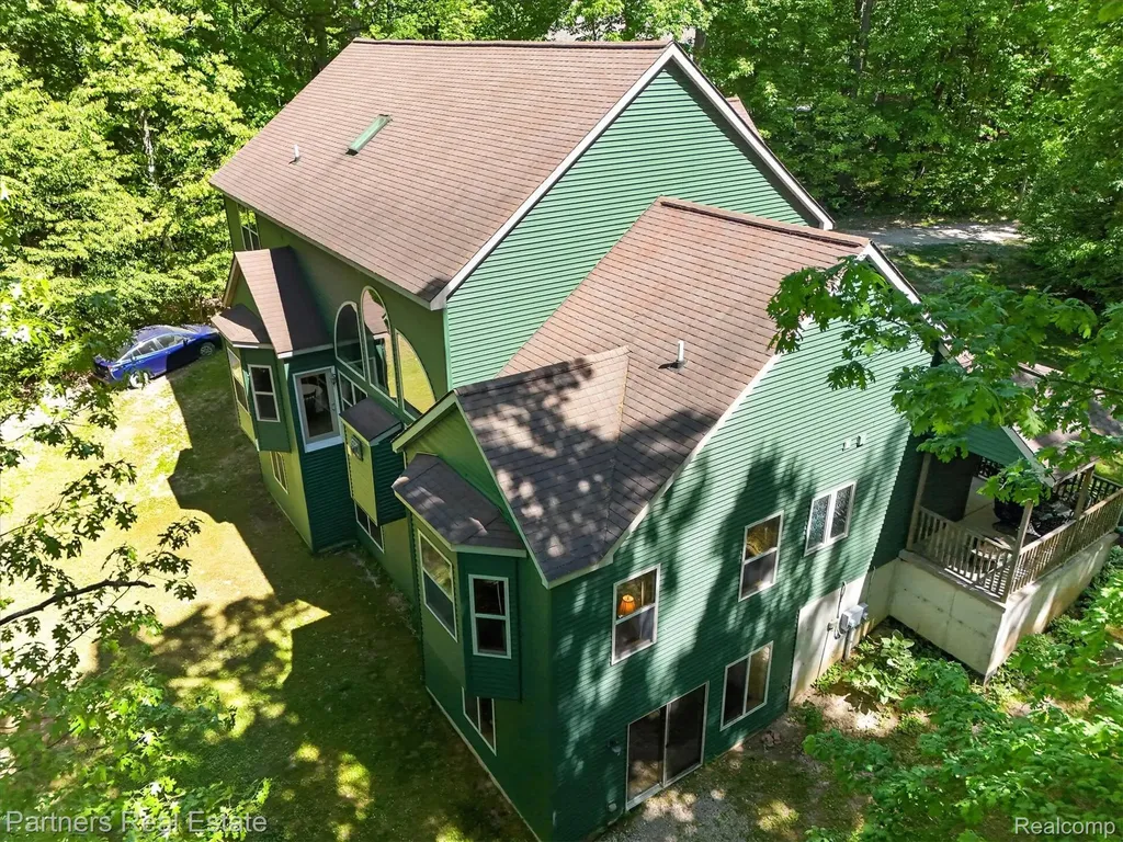 4053 Rolling Acres Drive Hartland Township MI 48353