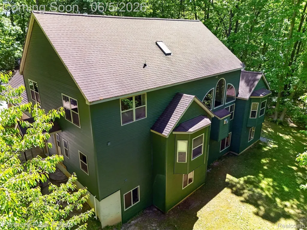 4053 Rolling Acres Drive Hartland Township MI 48353