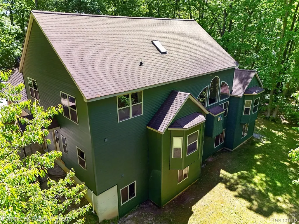 4053 Rolling Acres Drive Hartland Township MI 48353