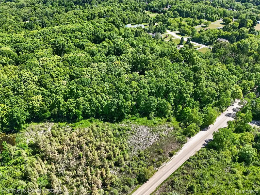 4053 Rolling Acres Drive Hartland Township MI 48353
