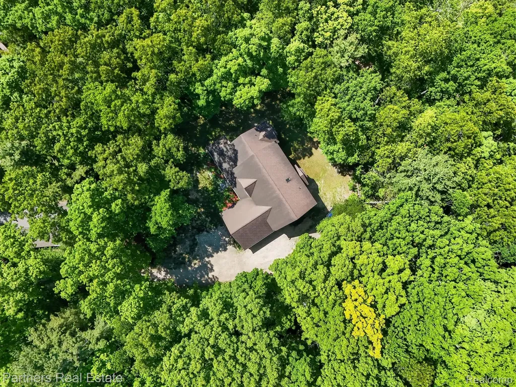 4053 Rolling Acres Drive Hartland Township MI 48353