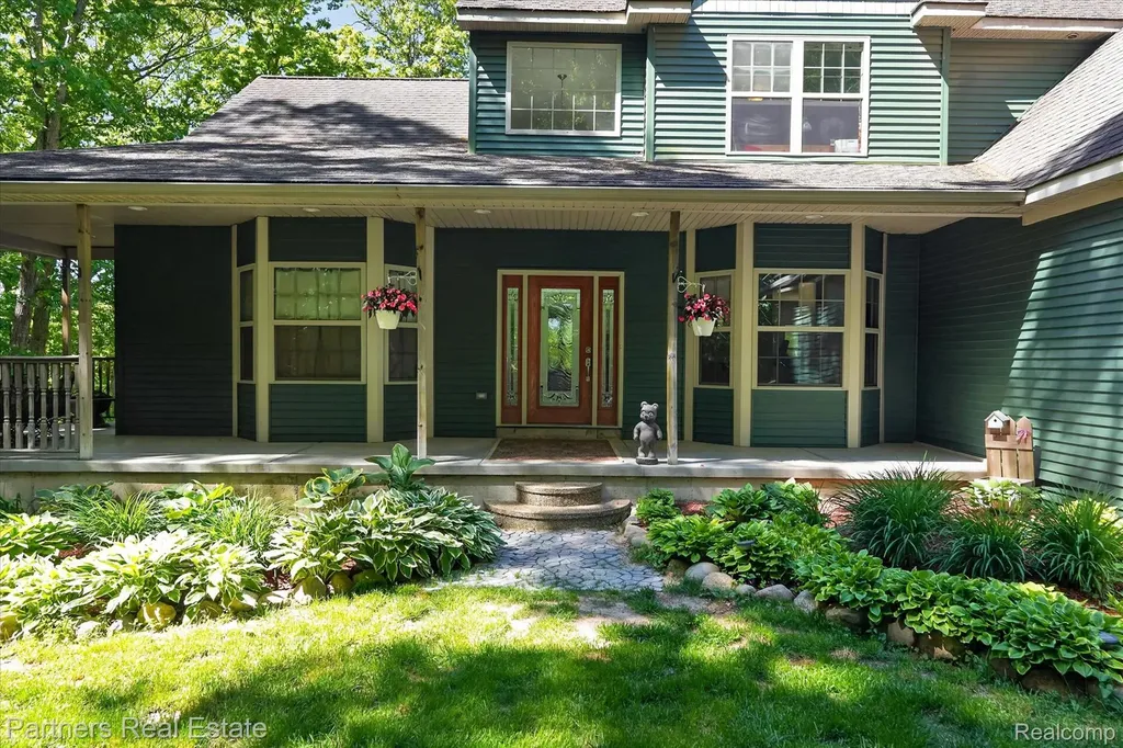 4053 Rolling Acres Drive Hartland Township MI 48353