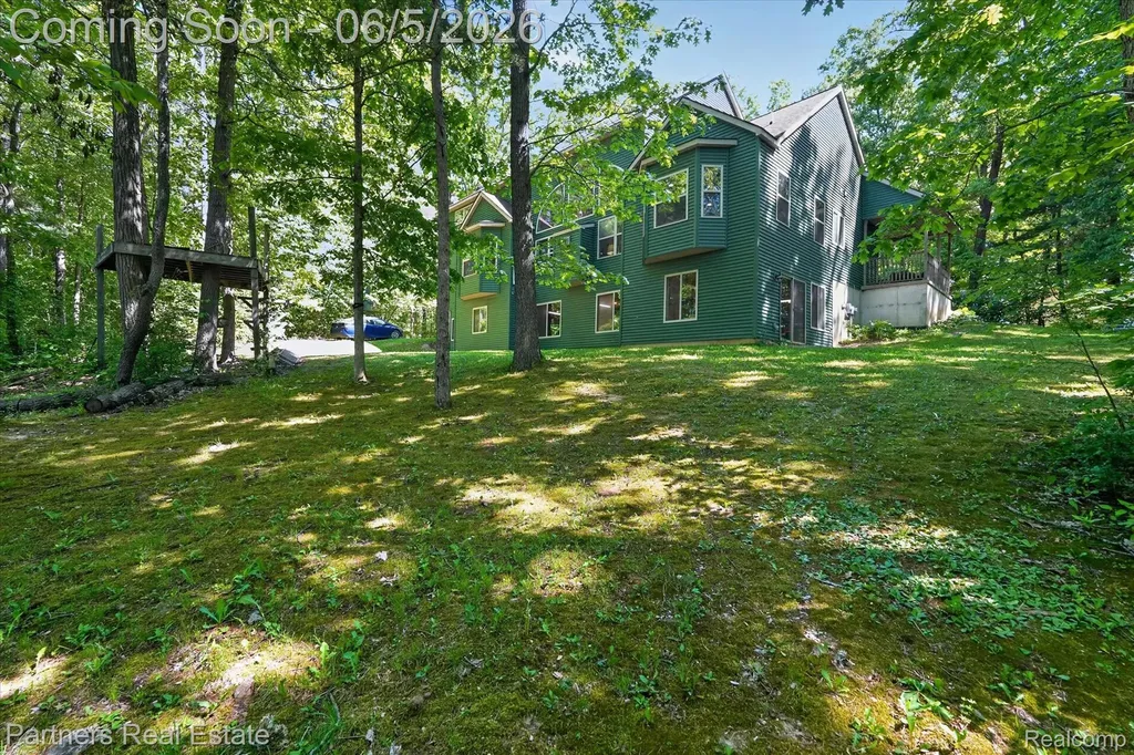 4053 Rolling Acres Drive Hartland Township MI 48353