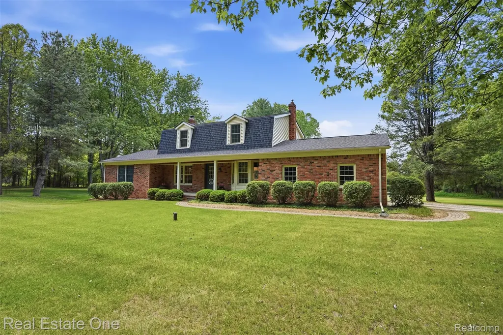1765 Rowe Road Highland Charter Township MI 48380