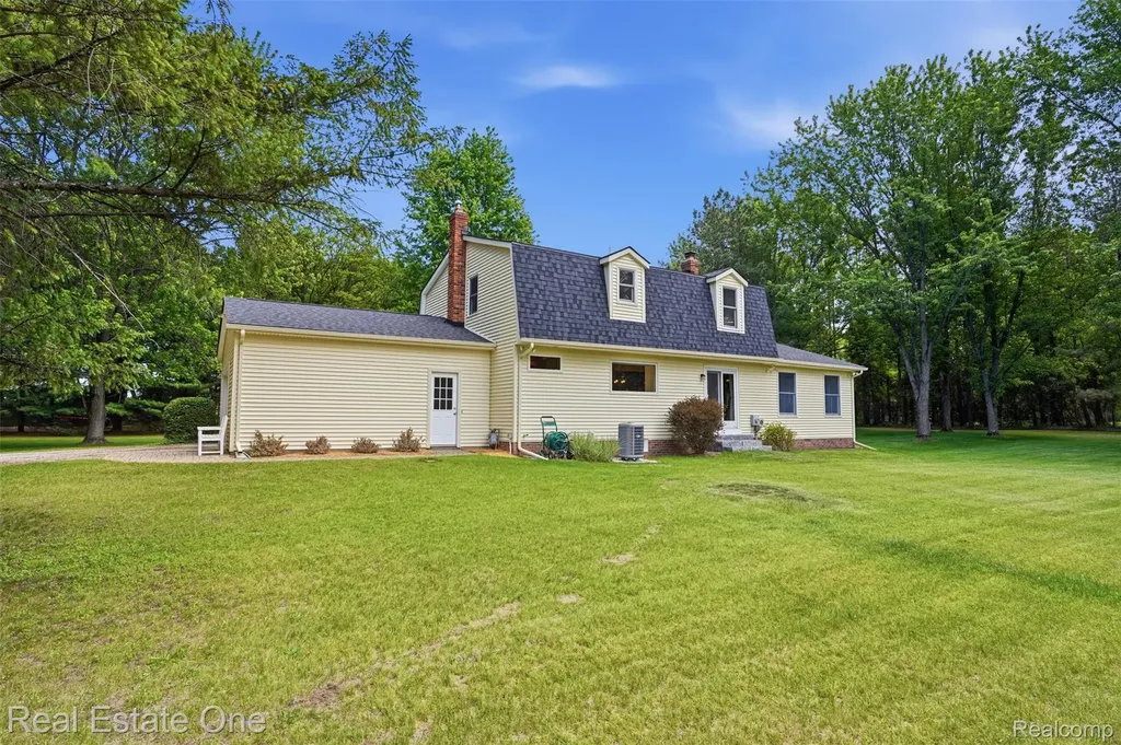 1765 Rowe Road Highland Charter Township MI 48380