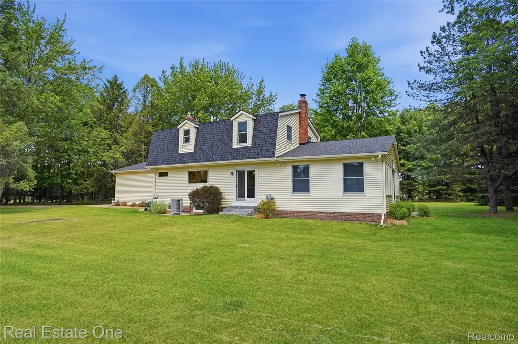 1765 Rowe Road Highland Charter Township MI 48380