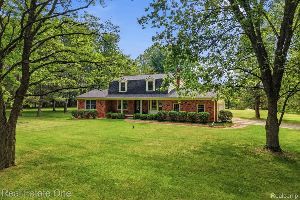 1765 Rowe Road Highland Charter Township MI 48380