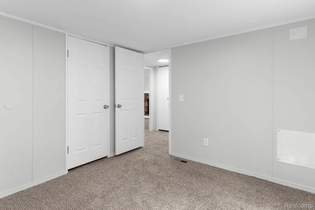 16 Canary Hill Drive Orion Charter Township MI 48359