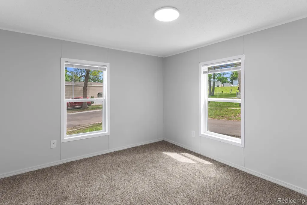 16 Canary Hill Drive Orion Charter Township MI 48359