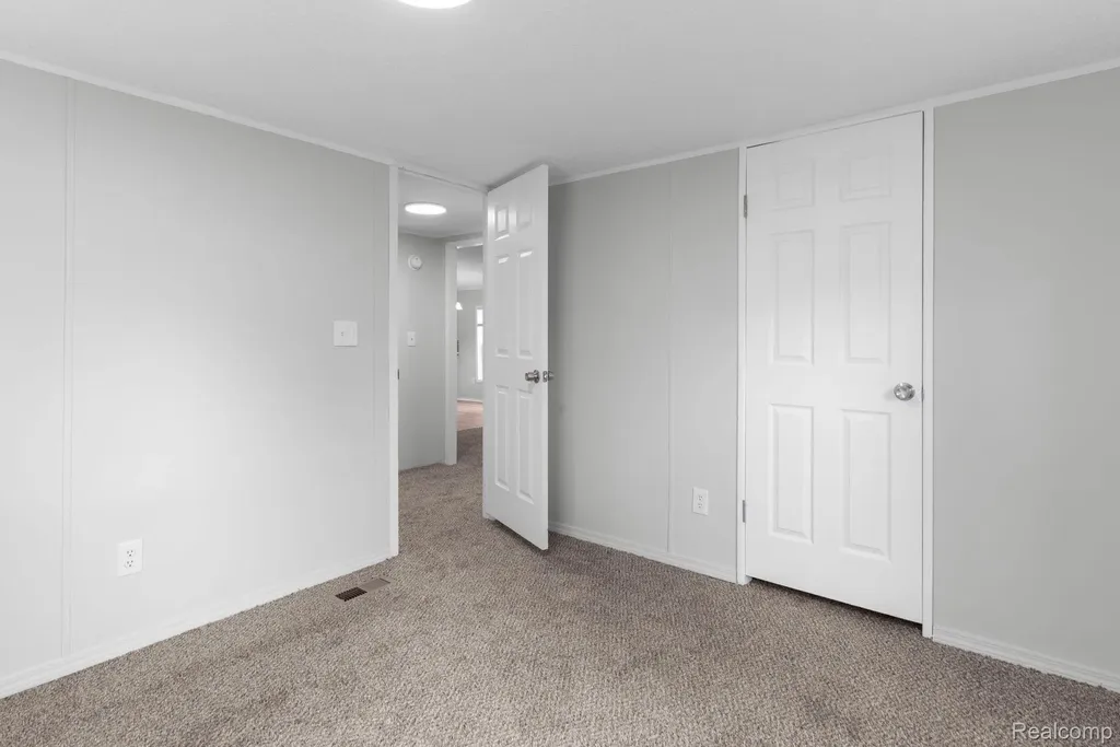 16 Canary Hill Drive Orion Charter Township MI 48359