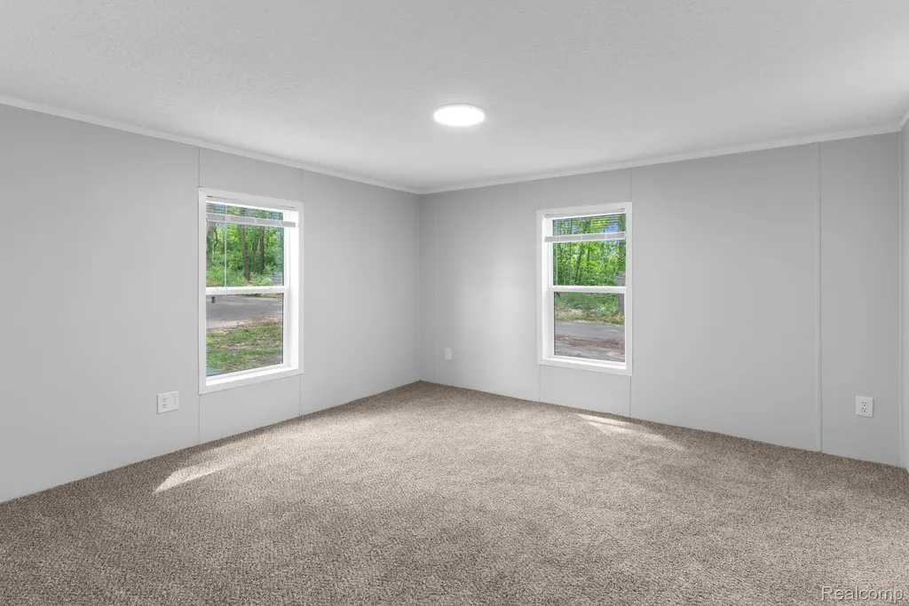 16 Canary Hill Drive Orion Charter Township MI 48359