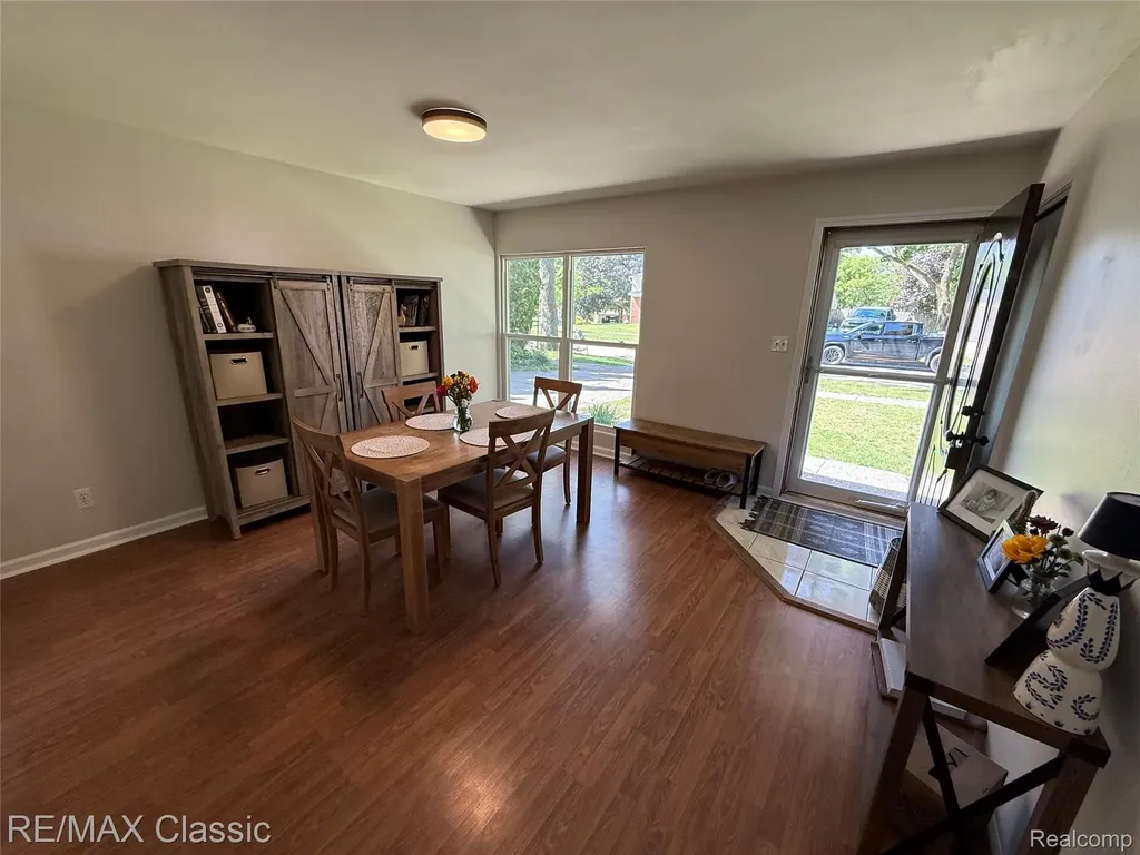 857 Panorama Drive Milford Village MI 48381