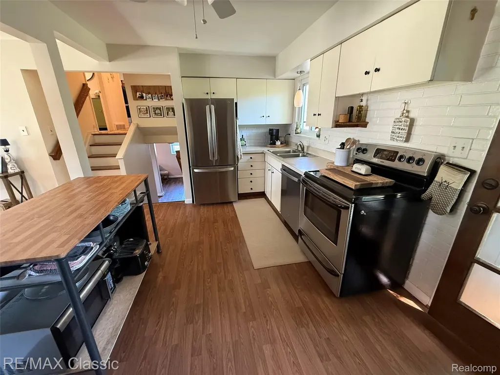 857 Panorama Drive Milford Village MI 48381