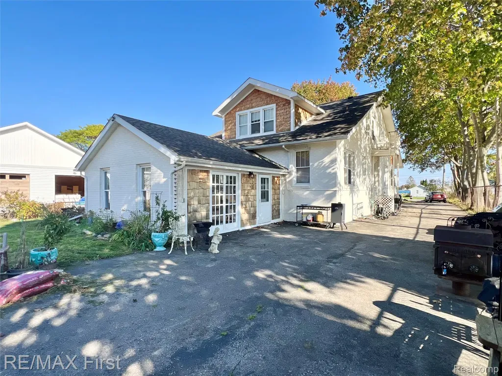 9280 River Road Clay Township MI 48001