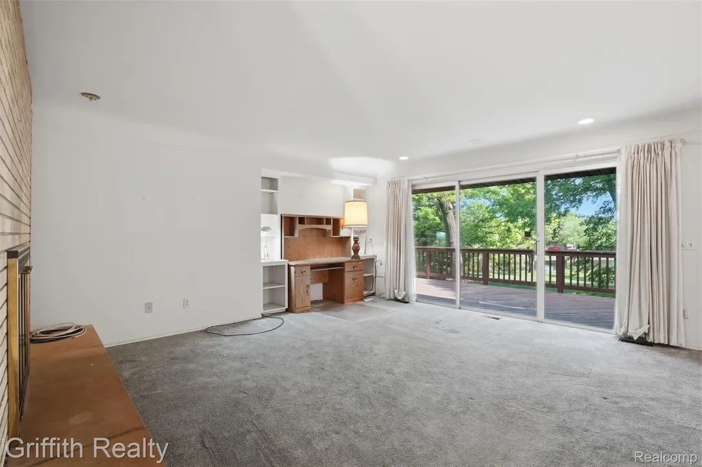 10646 Kenicott Trail Brighton Township MI 48114