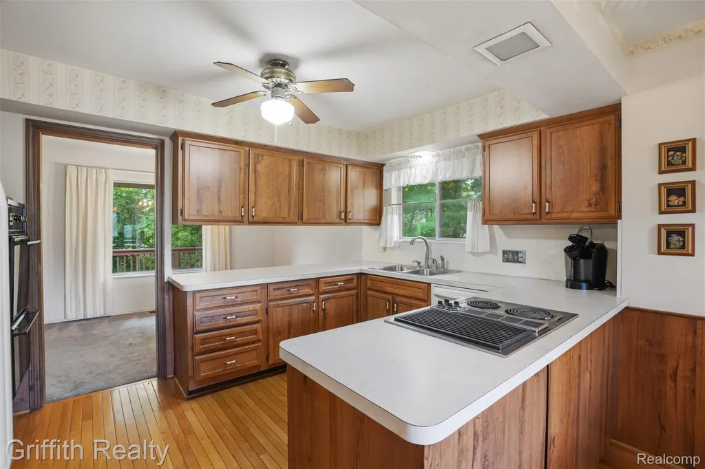 10646 Kenicott Trail Brighton Township MI 48114