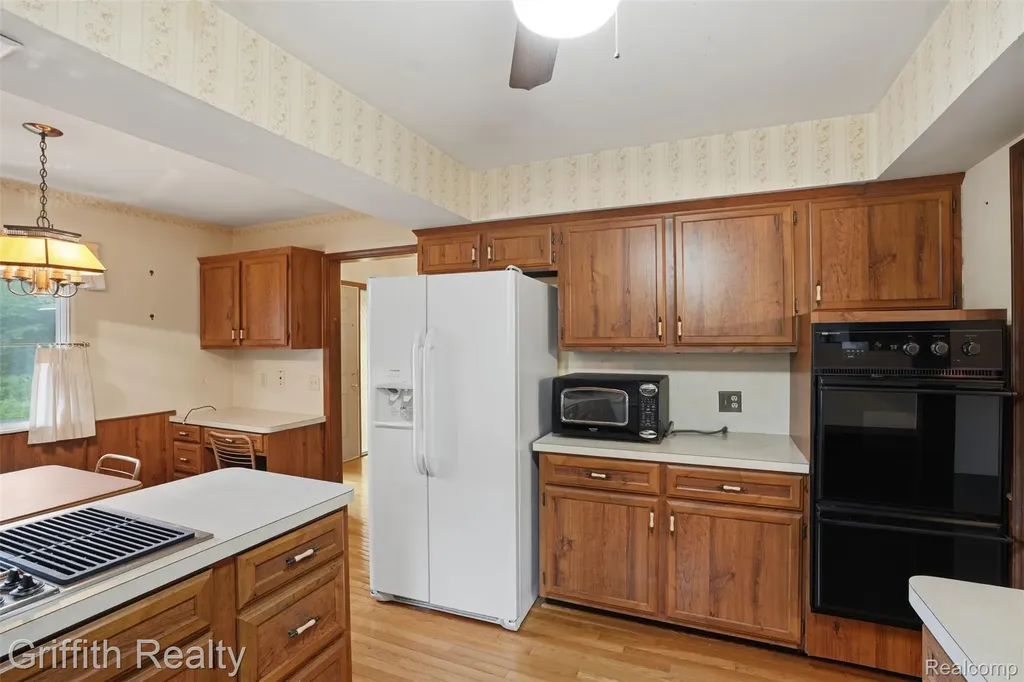 10646 Kenicott Trail Brighton Township MI 48114