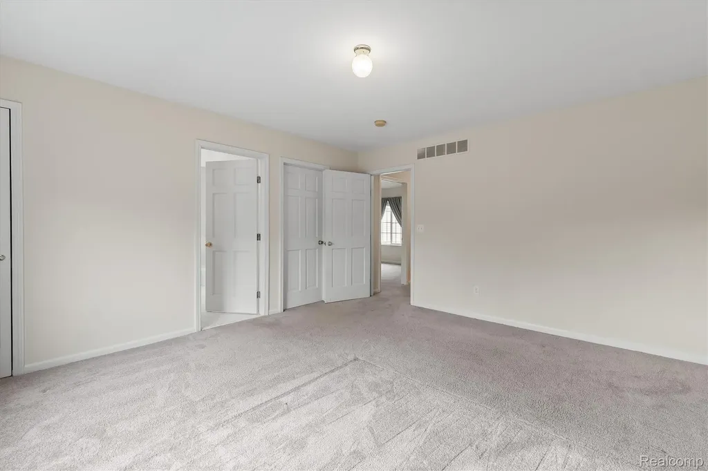 1513 Anne Drive Royal Oak City MI 48067