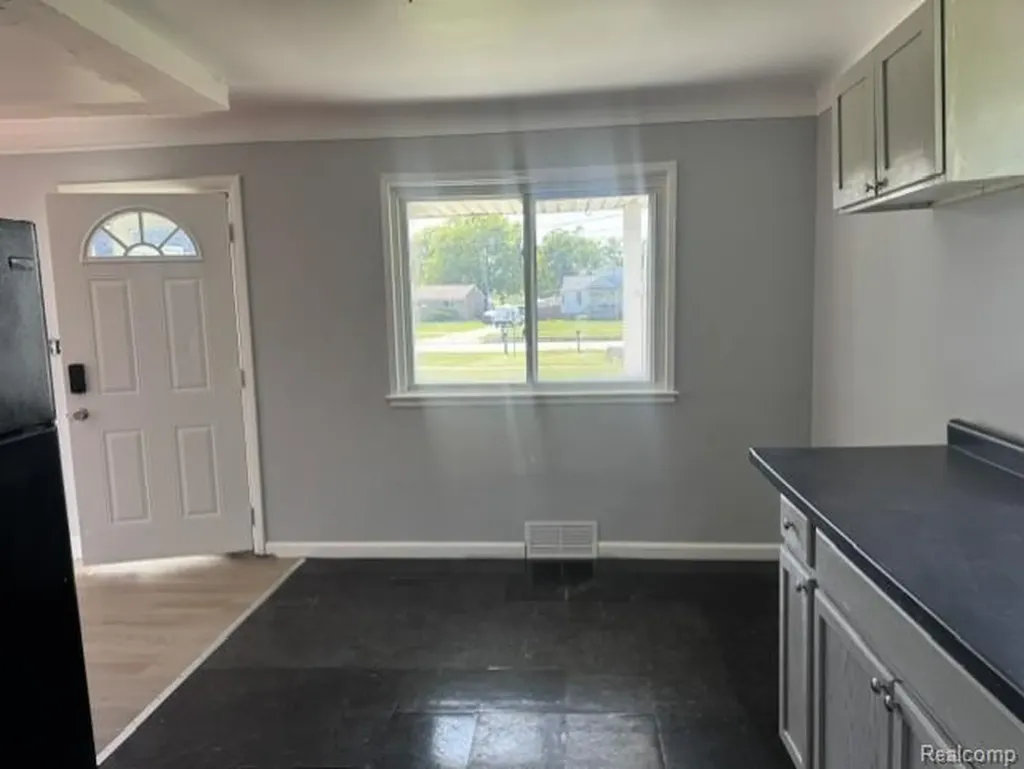 26648 Schoenherr Road Warren City MI 48089