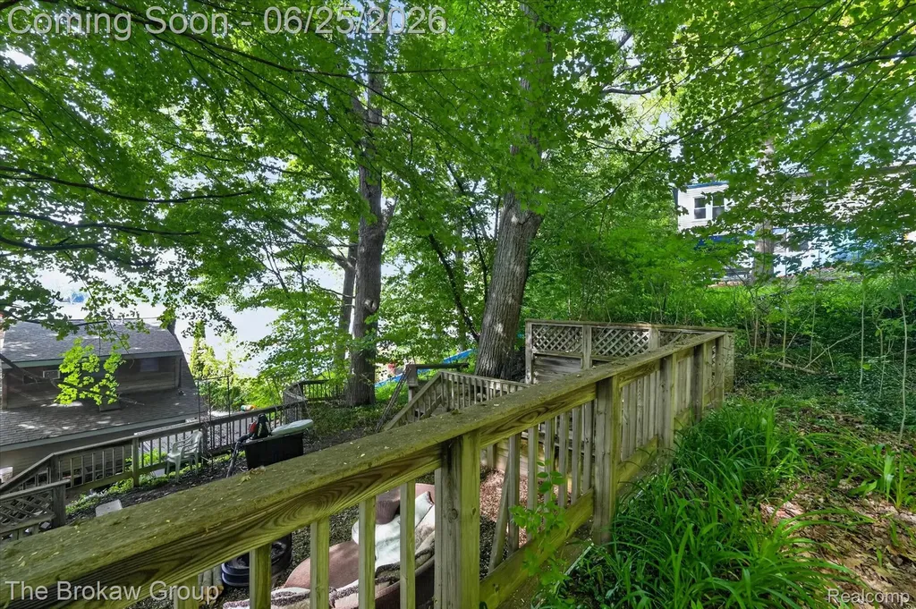 2076 Gray Park Drive Oregon Township MI 48446