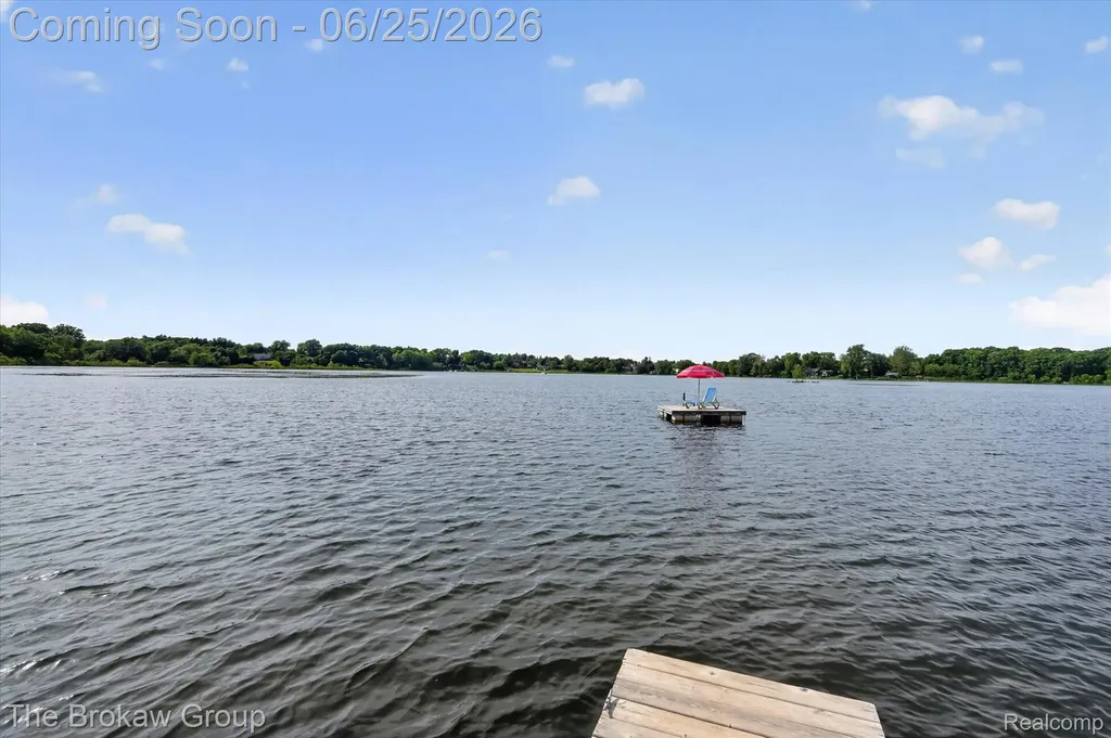 2076 Gray Park Drive Oregon Township MI 48446