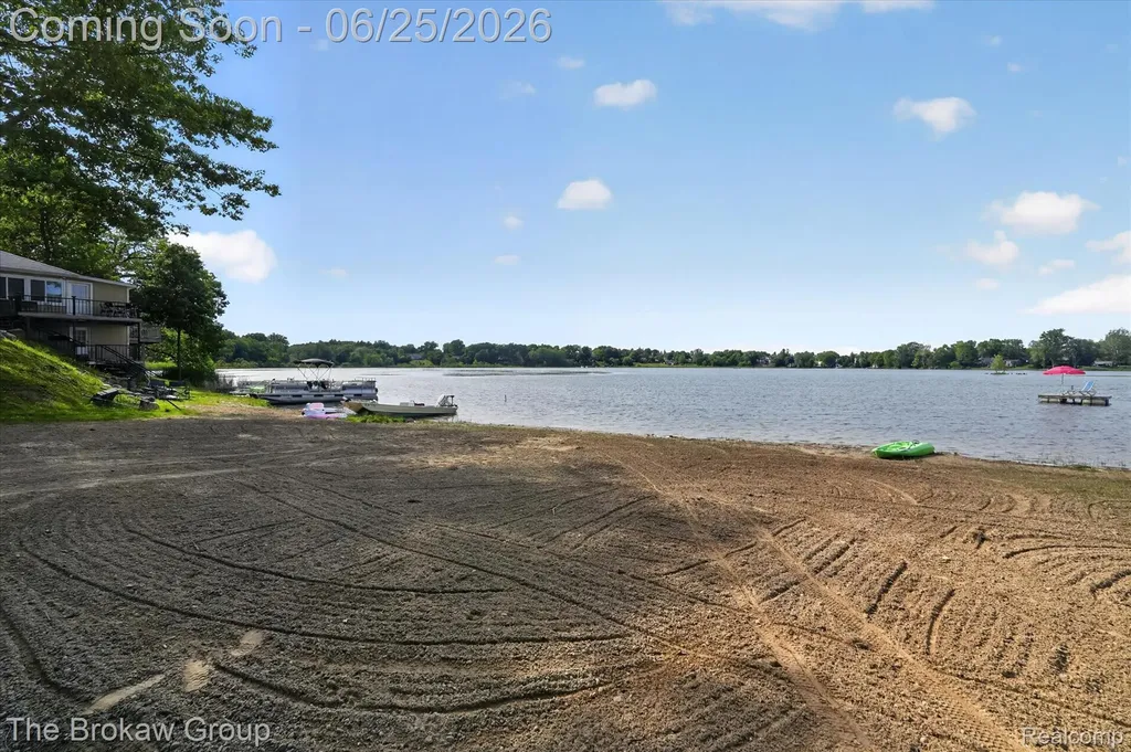 2076 Gray Park Drive Oregon Township MI 48446