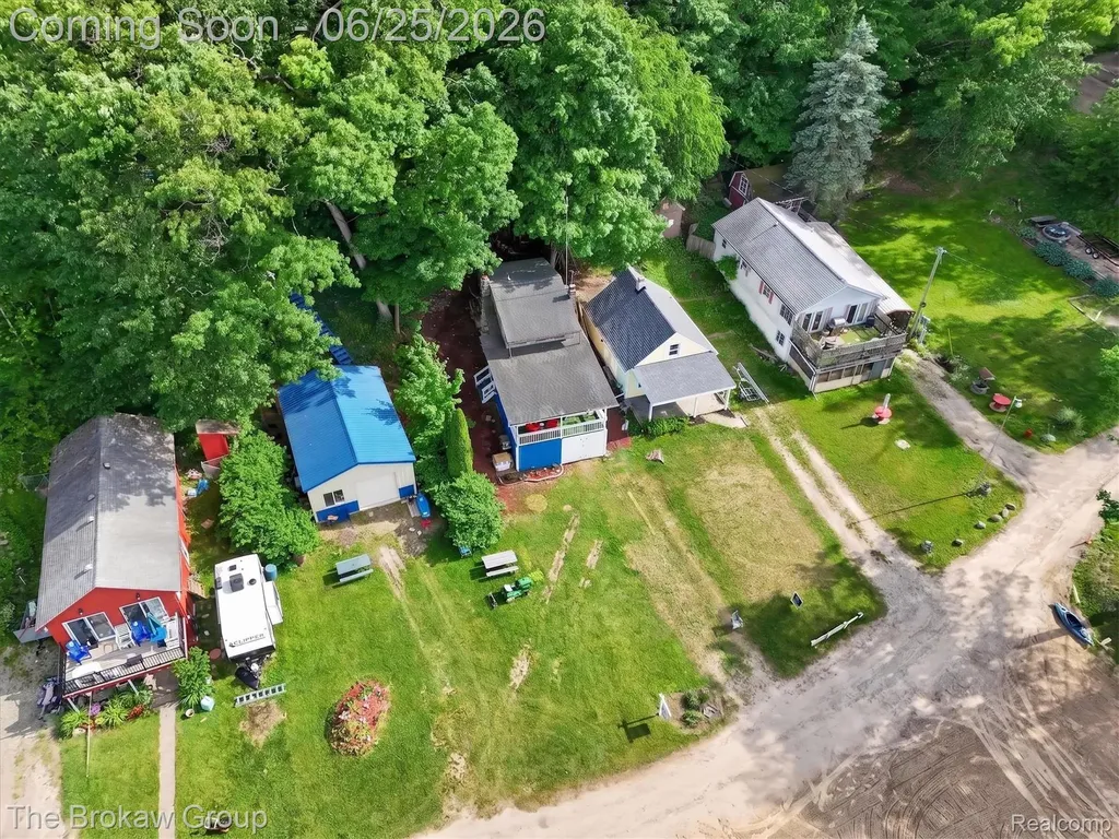 2076 Gray Park Drive Oregon Township MI 48446