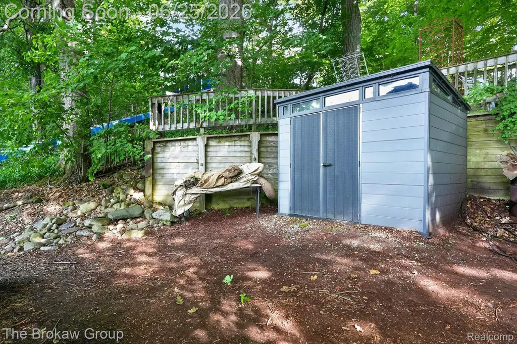 2076 Gray Park Drive Oregon Township MI 48446