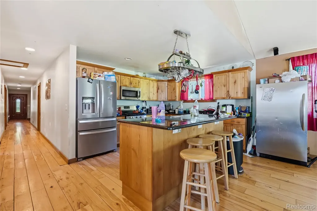 11583 Cape Cod Street Taylor City MI 48180