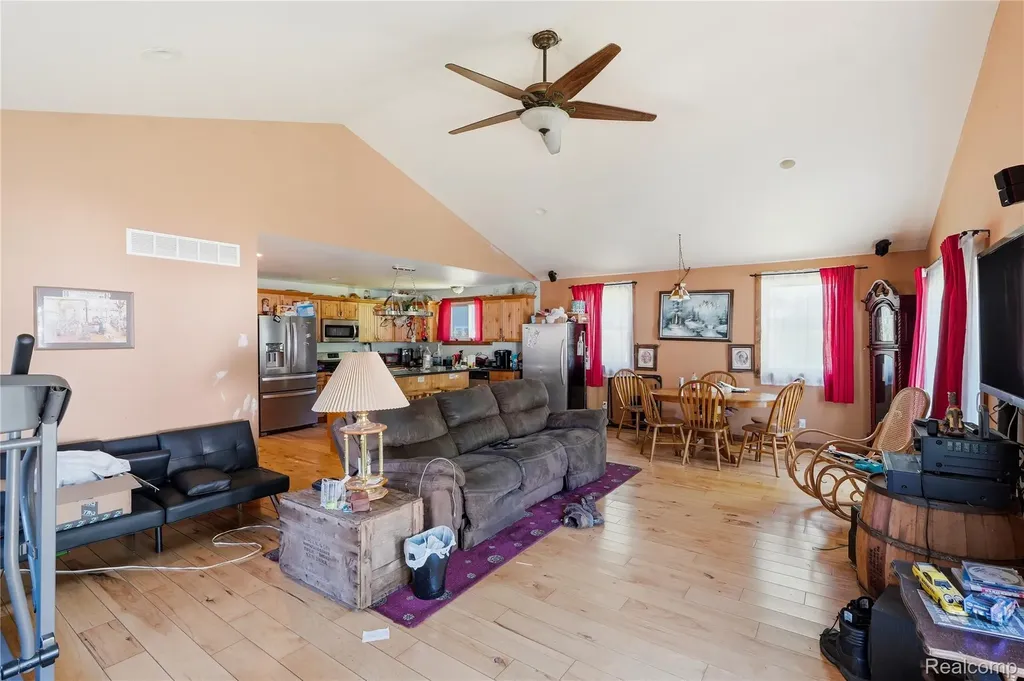 11583 Cape Cod Street Taylor City MI 48180