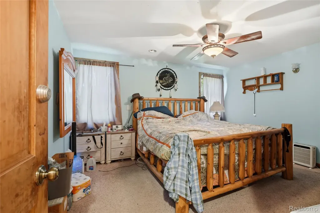 11583 Cape Cod Street Taylor City MI 48180