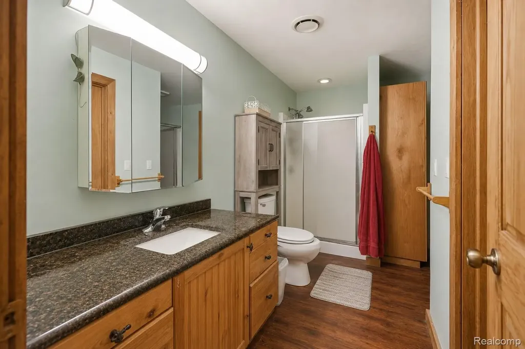 11583 Cape Cod Street Taylor City MI 48180