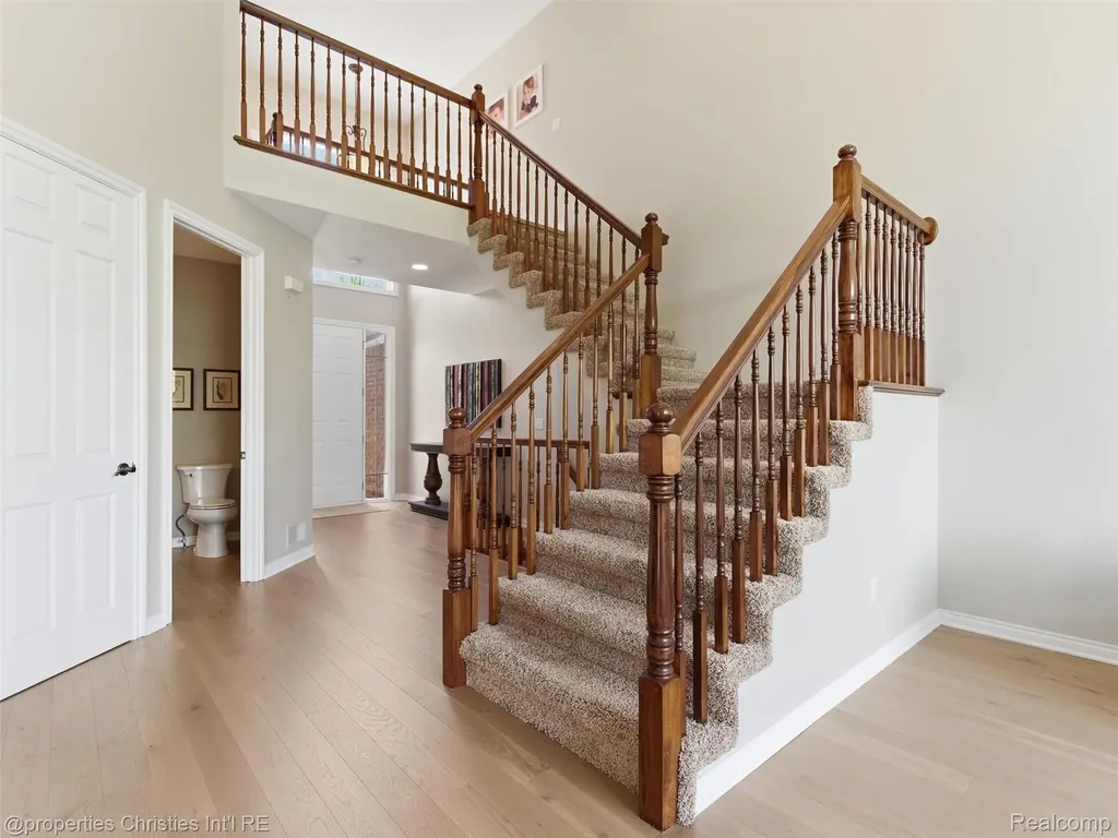 10822 Sparkling Waters Court Green Oak Township MI 48178