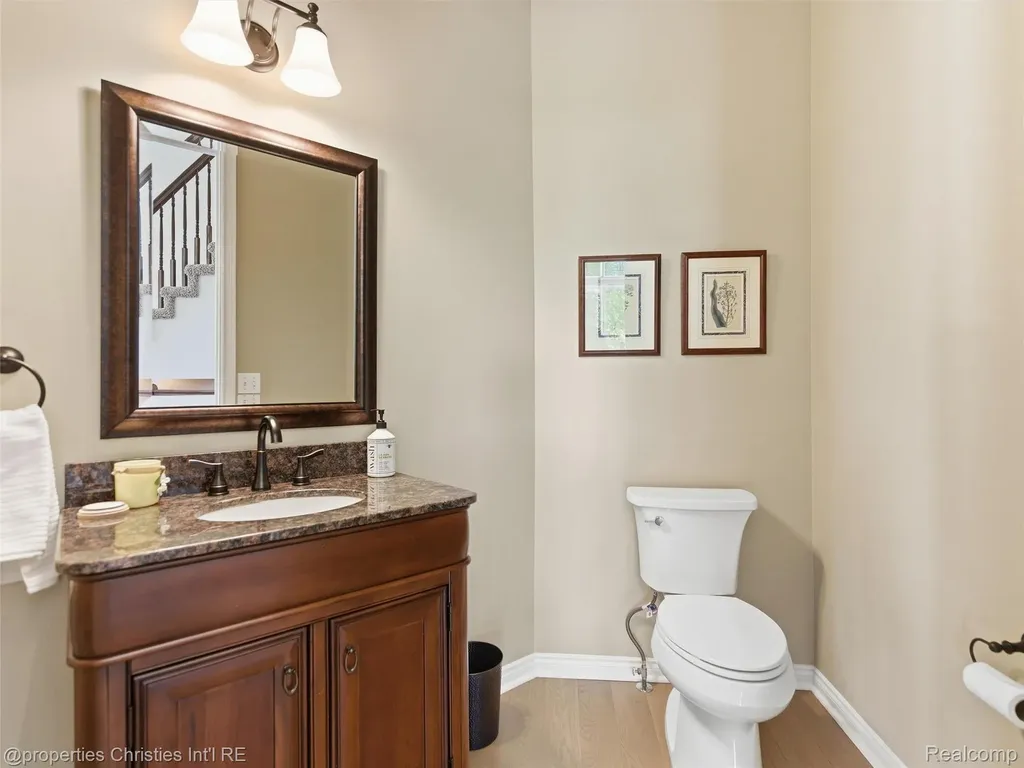 10822 Sparkling Waters Court Green Oak Township MI 48178
