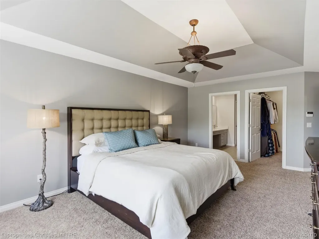 10822 Sparkling Waters Court Green Oak Township MI 48178