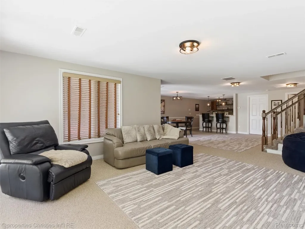 10822 Sparkling Waters Court Green Oak Township MI 48178