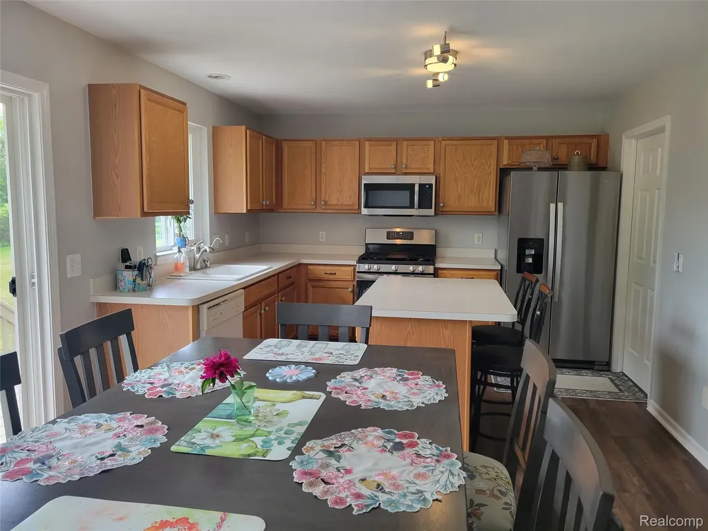 5100 Meadow Crest Circle Grand Blanc Charter Township MI 48442
