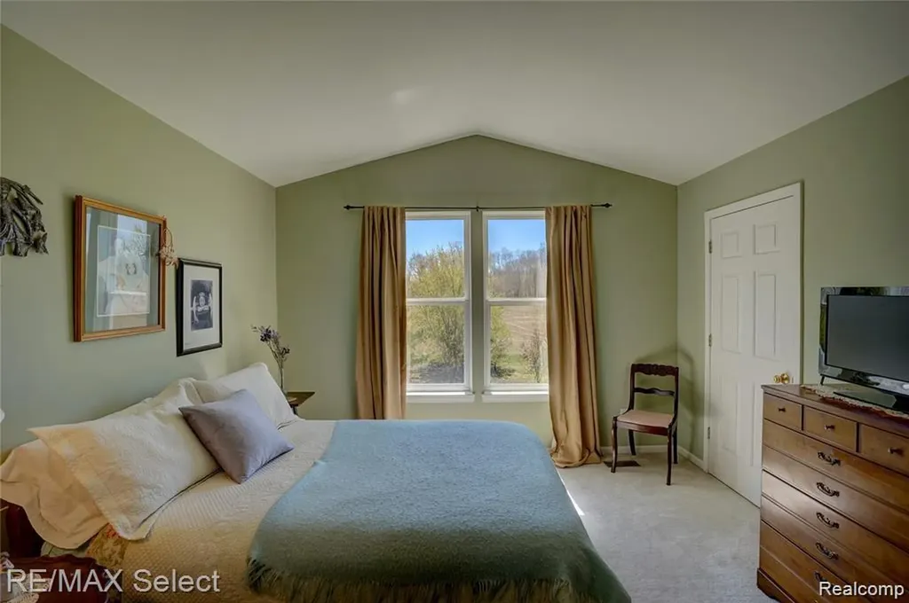 5100 Meadow Crest Circle Grand Blanc Charter Township MI 48442