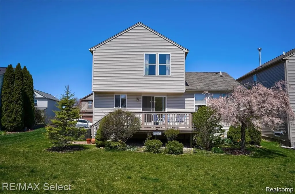 5100 Meadow Crest Circle Grand Blanc Charter Township MI 48442
