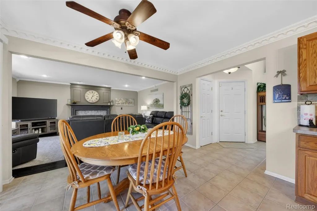 4728 Sherwood Circle Canton Charter Township MI 48188