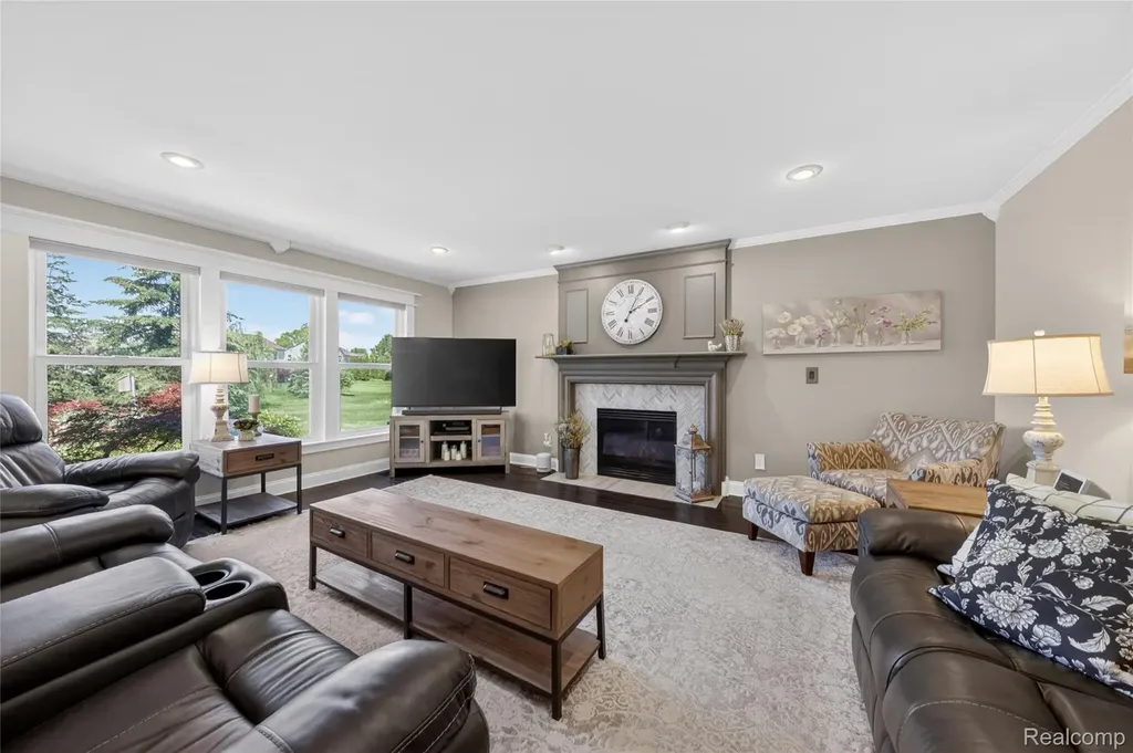 4728 Sherwood Circle Canton Charter Township MI 48188