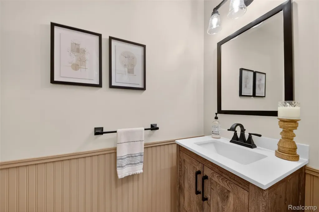 4728 Sherwood Circle Canton Charter Township MI 48188